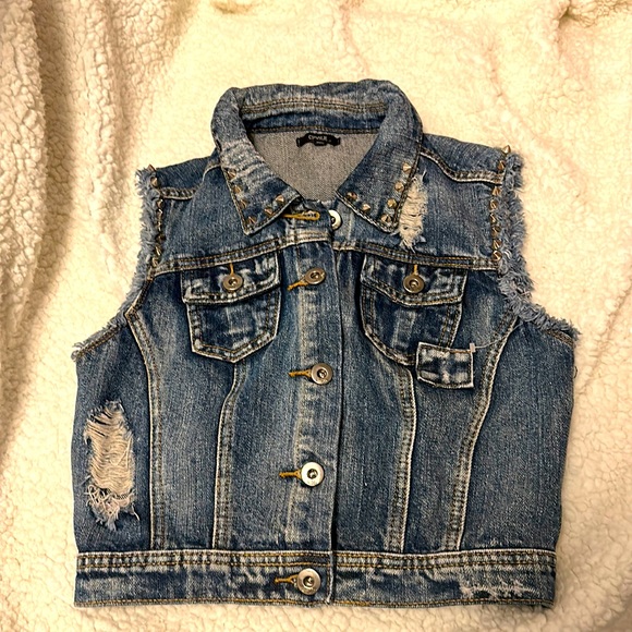 chiqle Jackets & Blazers - Small chiqle studded vest